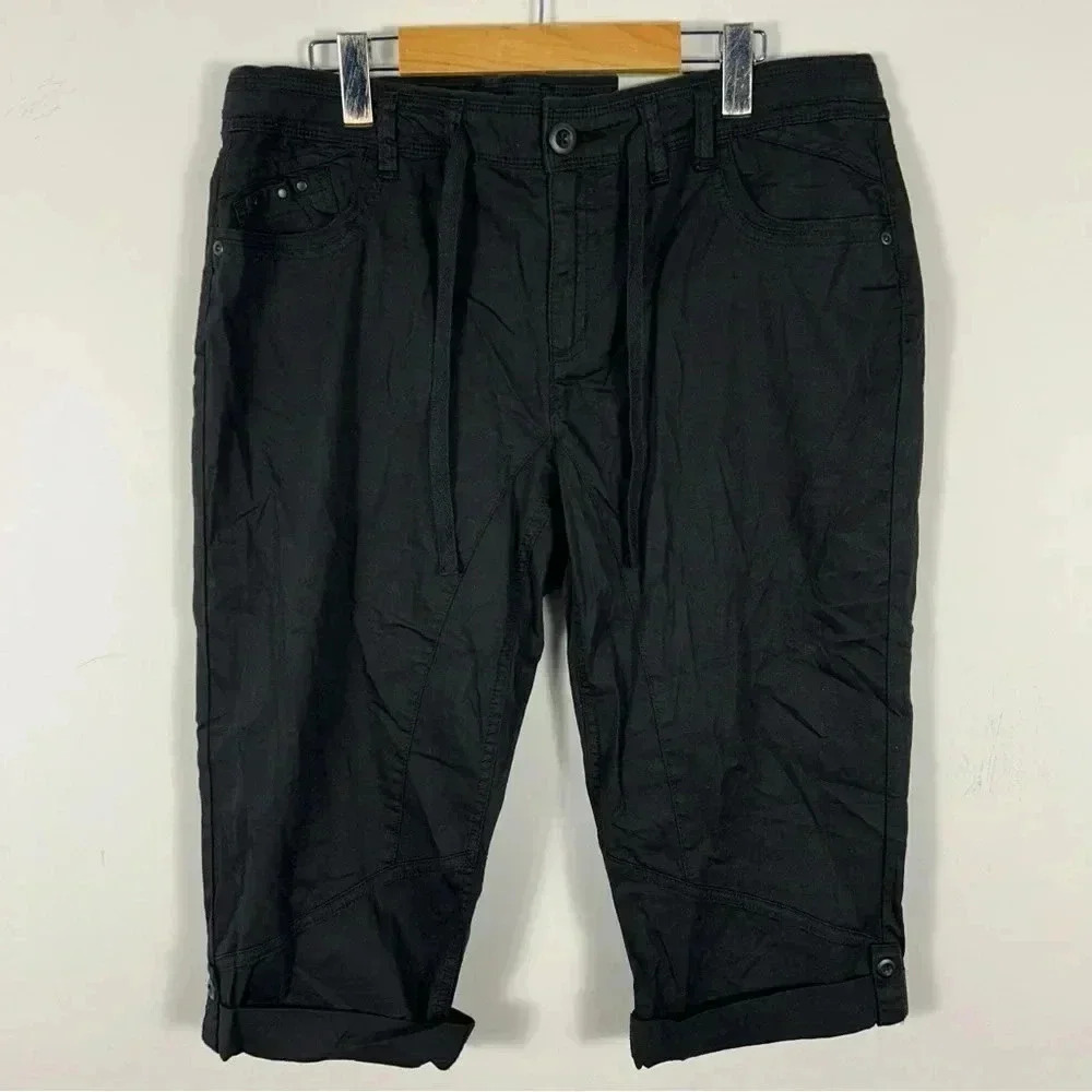 💕 NWT  Reitmans Capri pants 15